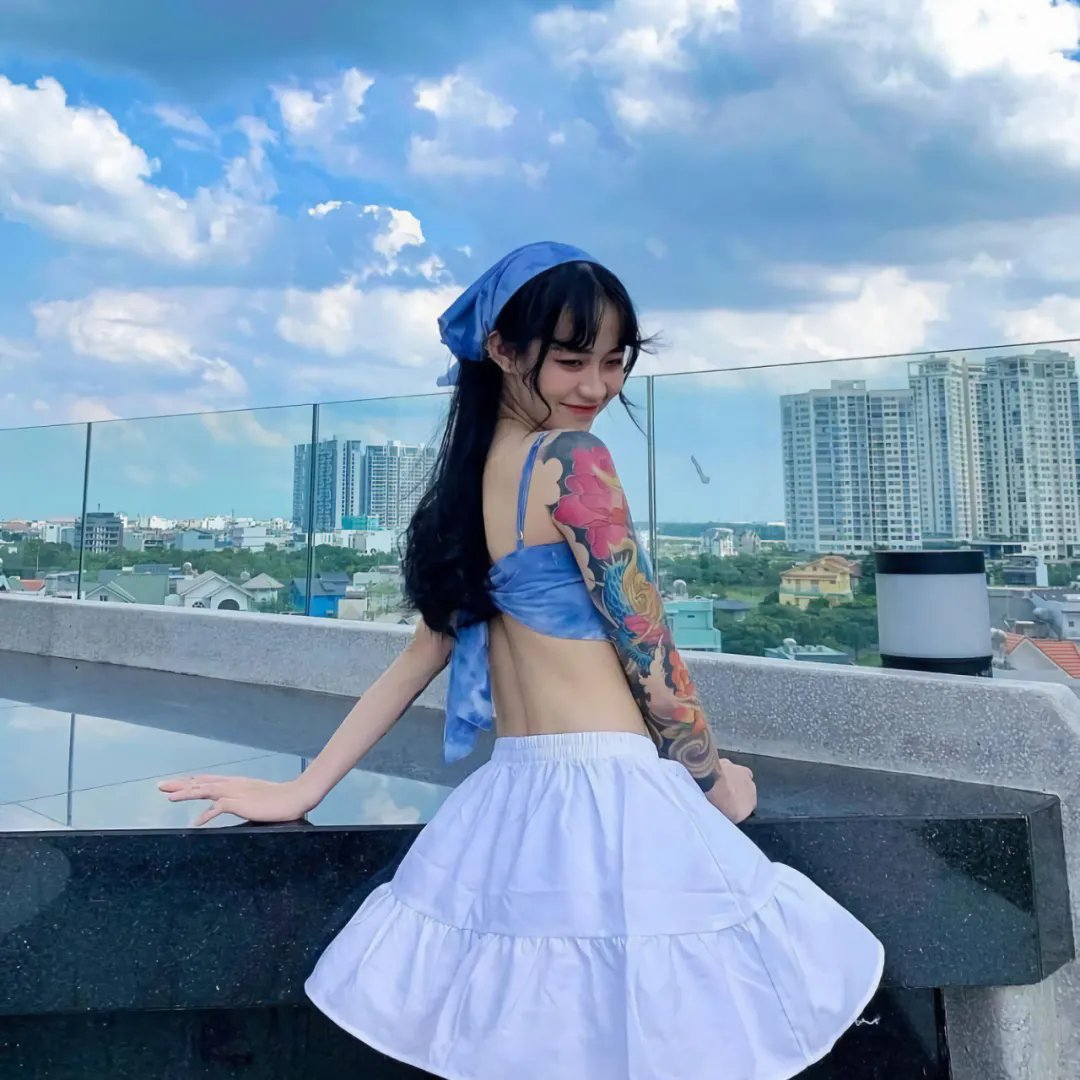 你在我的右手边